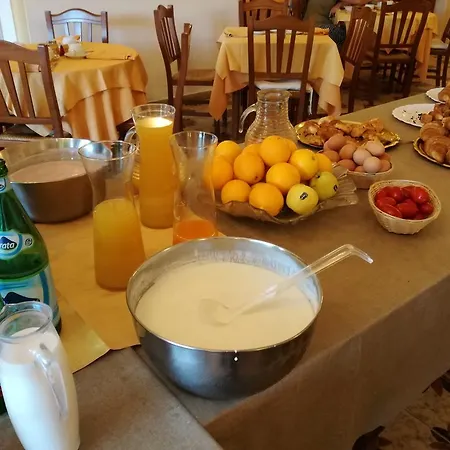 Angela & Forio di Ischia