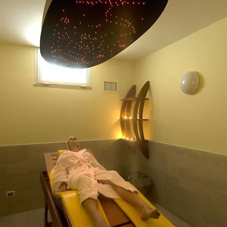 Villa Angela Hotel & Spa 3*