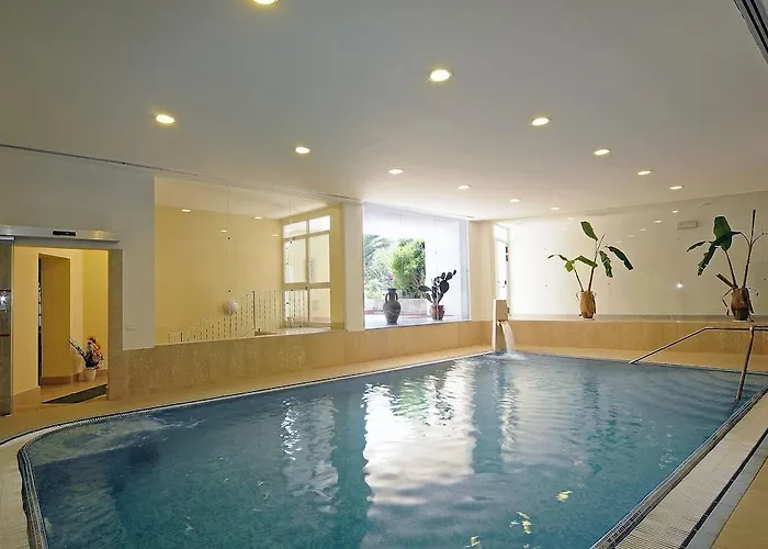 Hotell Angela Hotel&spa 3*