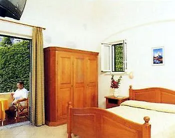 Hotell Angela Hotel&spa 3*